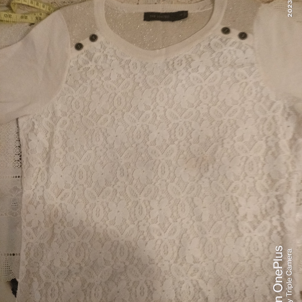 Long sleeve laced top from the limited